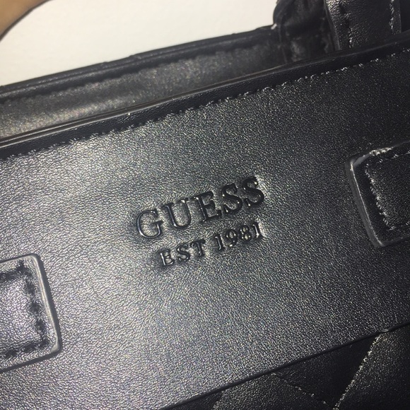 GUESS Mini Black Purse - Picture 3 of 8